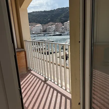 L Cote Port 2 아파트 보니파시오